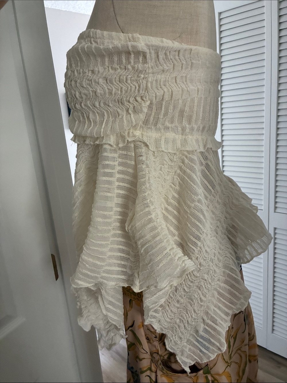 Strapless Cream Ruffled Tube Top - Picture 5 of 7